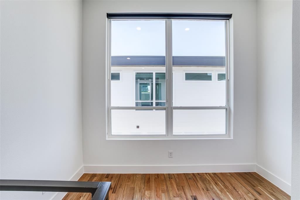 Ross Ave Heights - Residential Lease