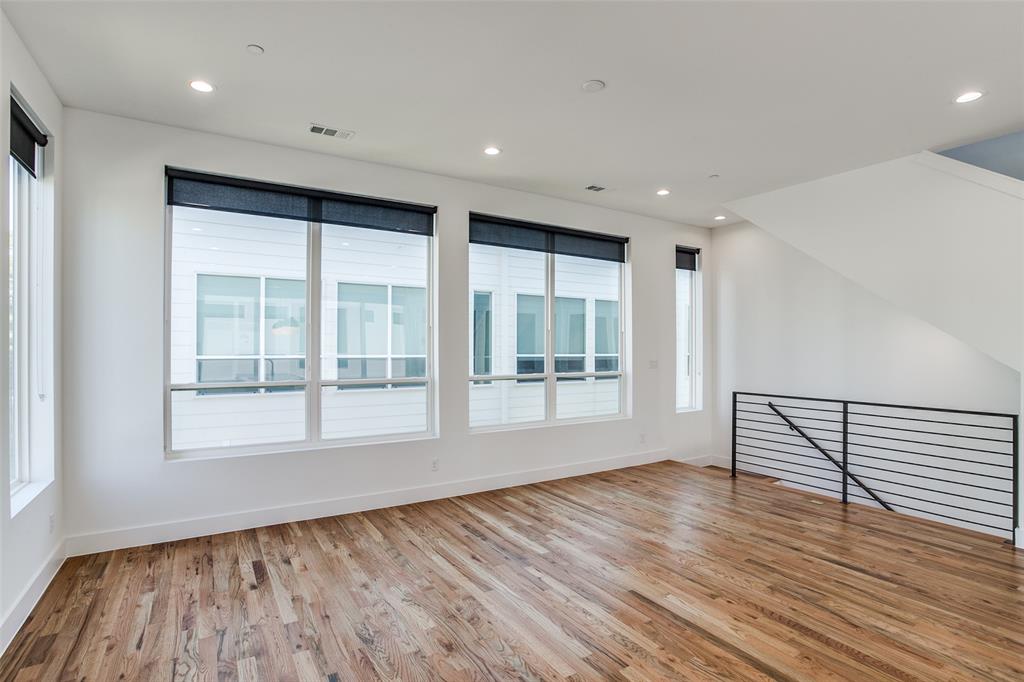 Ross Ave Heights - Residential Lease