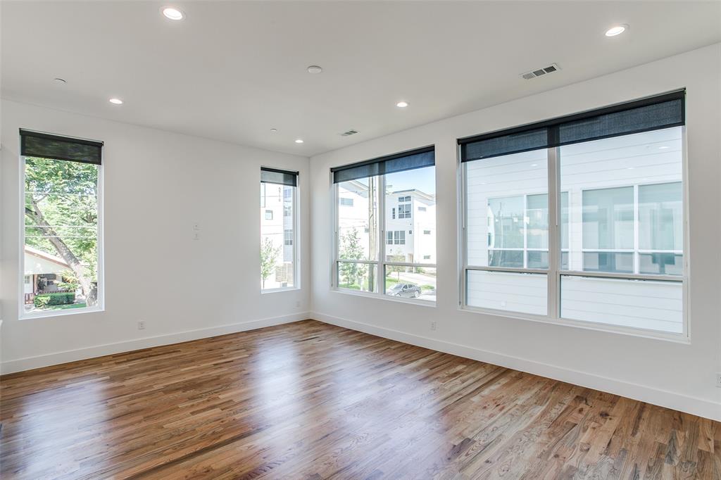 Ross Ave Heights - Residential Lease