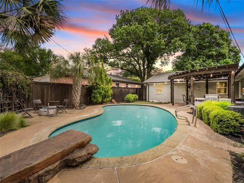 8415 Baumgarten Drive Dallas TX 75228