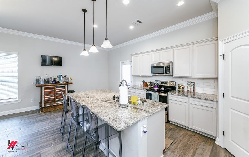 1544 Riverview Lane