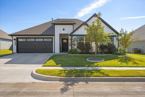 Photo of 4119 Cornerstone Circle, Granbury, TX 76048 (MLS # 21420258)