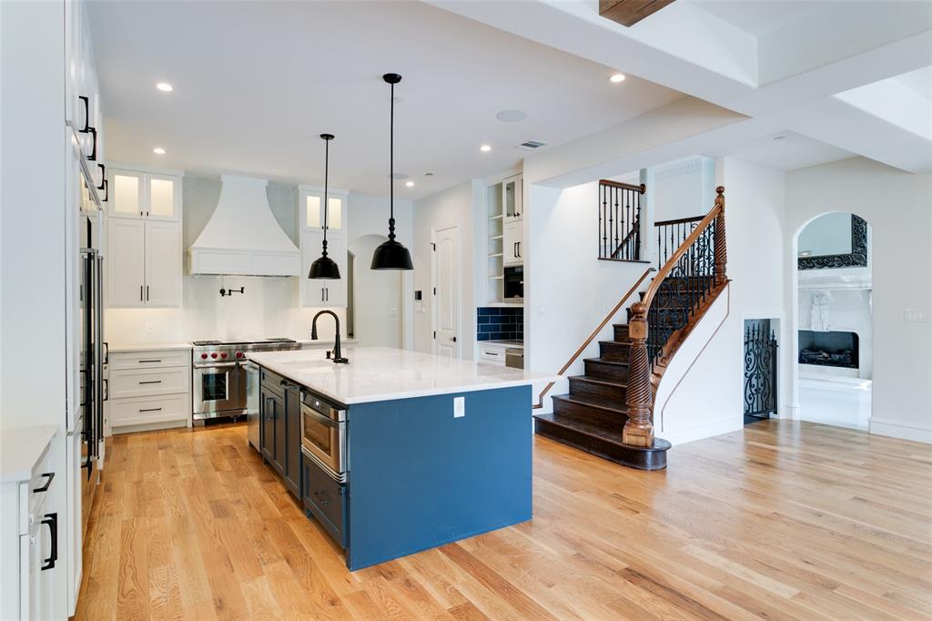 MONTICELLO ADDITION-SOUTHLAKE BLOCK 3 LOT 11 - Residential