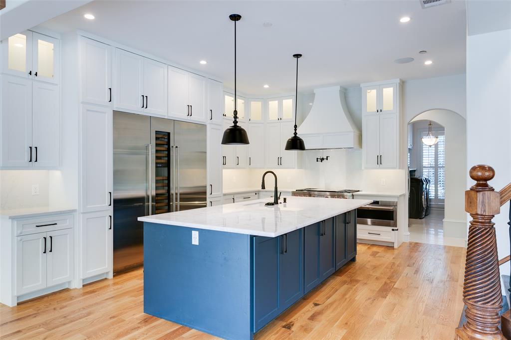 MONTICELLO ADDITION-SOUTHLAKE BLOCK 3 LOT 11 - Residential