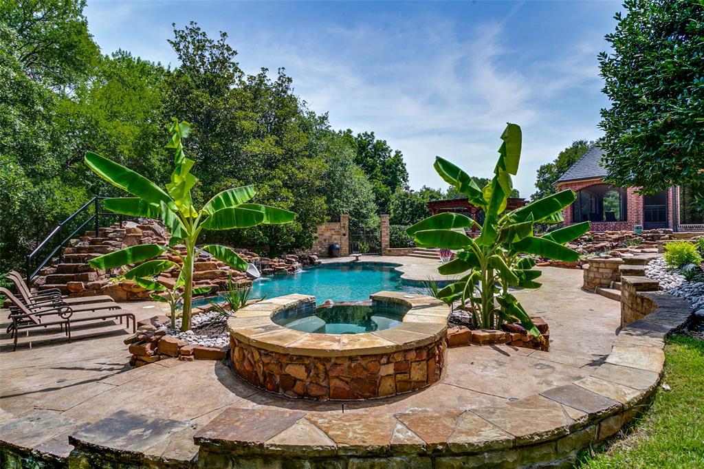 MONTICELLO ADDITION-SOUTHLAKE BLOCK 3 LOT 11 - Residential