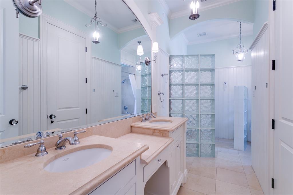 MONTICELLO ADDITION-SOUTHLAKE BLOCK 3 LOT 11 - Residential