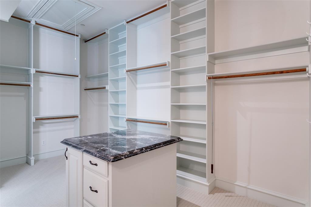 MONTICELLO ADDITION-SOUTHLAKE BLOCK 3 LOT 11 - Residential