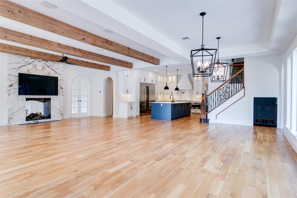 MONTICELLO ADDITION-SOUTHLAKE BLOCK 3 LOT 11 - Residential