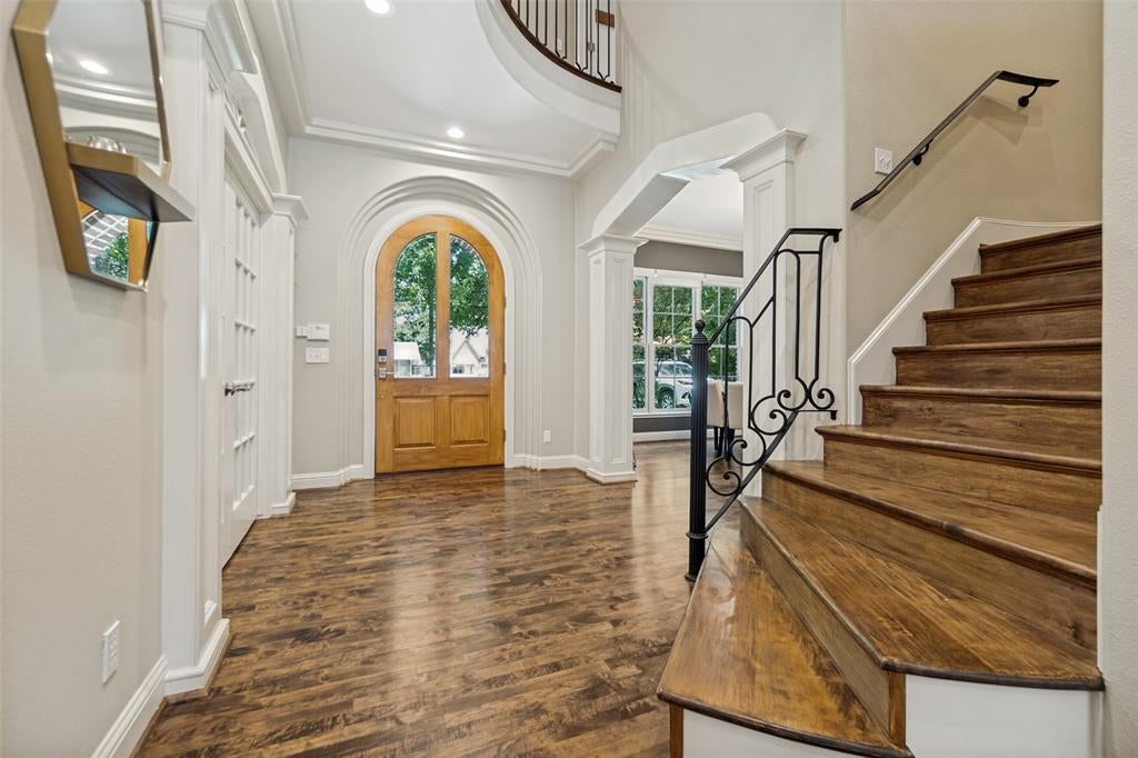 6122 Bryan Parkway