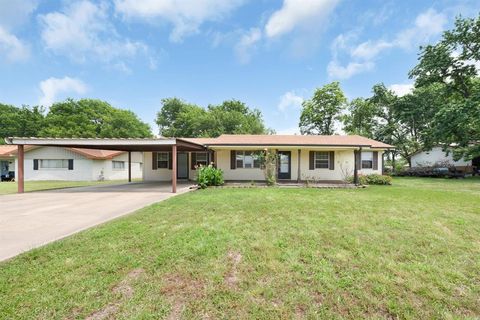 104 W Oak Street Yantis TX 75497