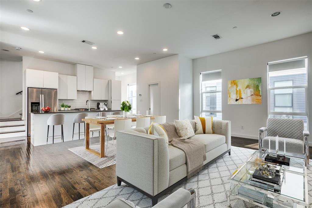 4901 Live Oak Street B