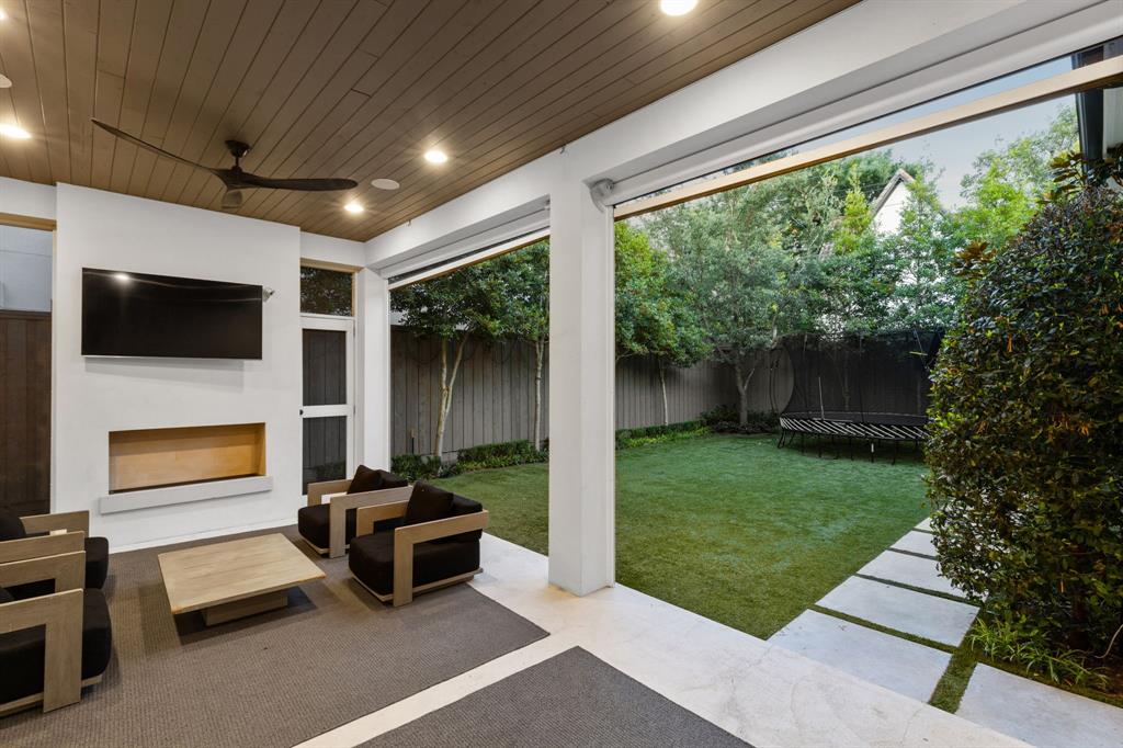 Caruth Hills 07 - Residential