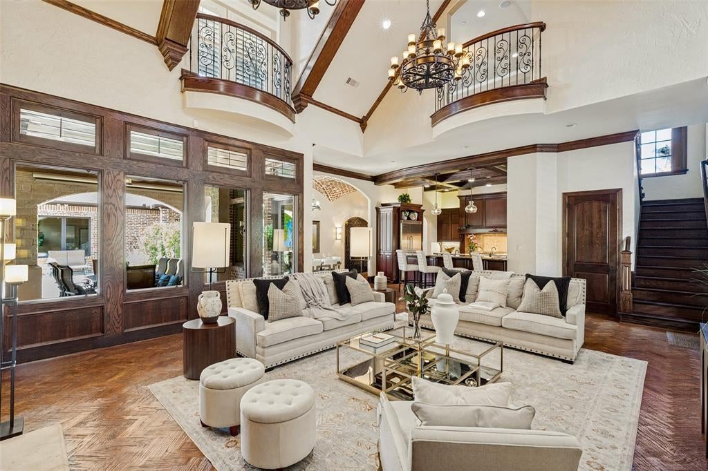 4865 Orchard Park Drive