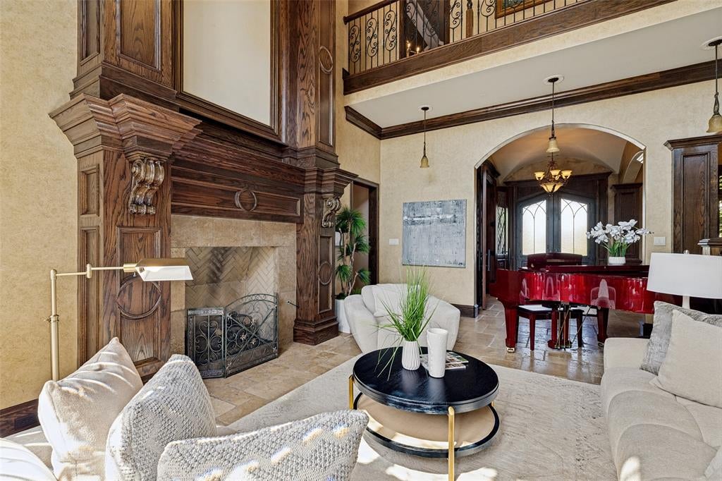 4865 Orchard Park Drive