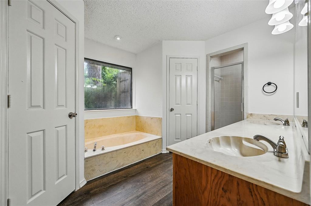 Denton, Texas 76201, United States, 3 Bedrooms Bedrooms, ,2 BathroomsBathrooms,Residential,Active,170709