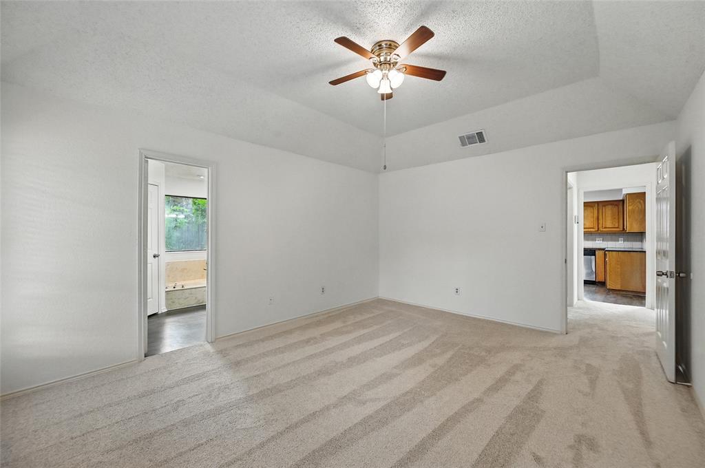 Denton, Texas 76201, United States, 3 Bedrooms Bedrooms, ,2 BathroomsBathrooms,Residential,Active,170709