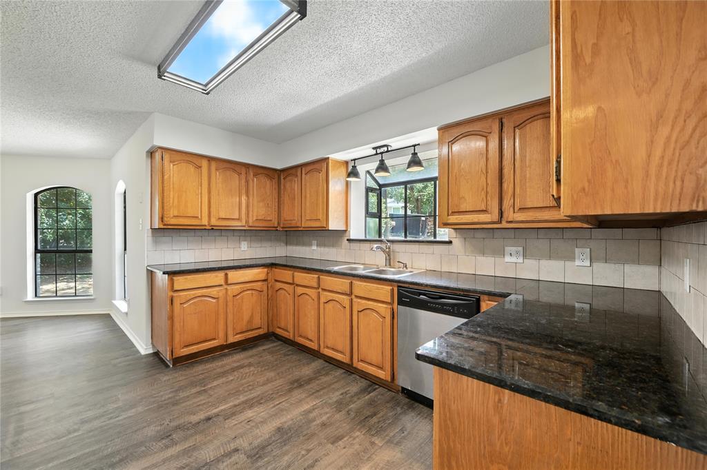 Denton, Texas 76201, United States, 3 Bedrooms Bedrooms, ,2 BathroomsBathrooms,Residential,Active,170709