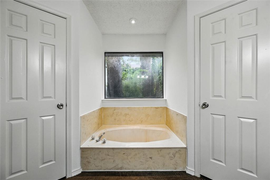 Denton, Texas 76201, United States, 3 Bedrooms Bedrooms, ,2 BathroomsBathrooms,Residential,Active,170709