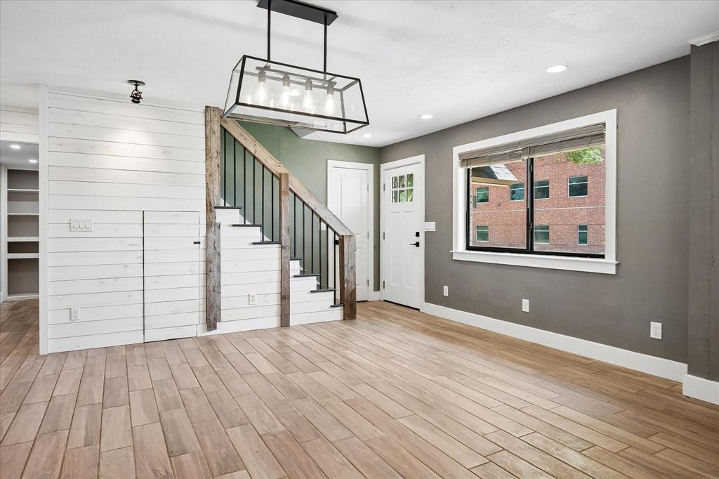6729 Marilyn Lane