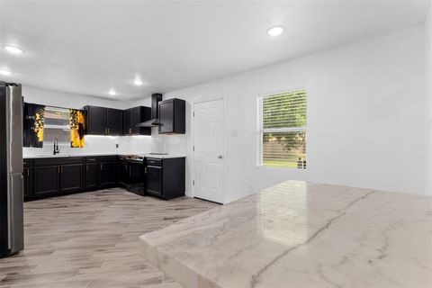 Tiny photo for 1035 Warden Street, Benbrook, TX 76126 (MLS # 21210315)