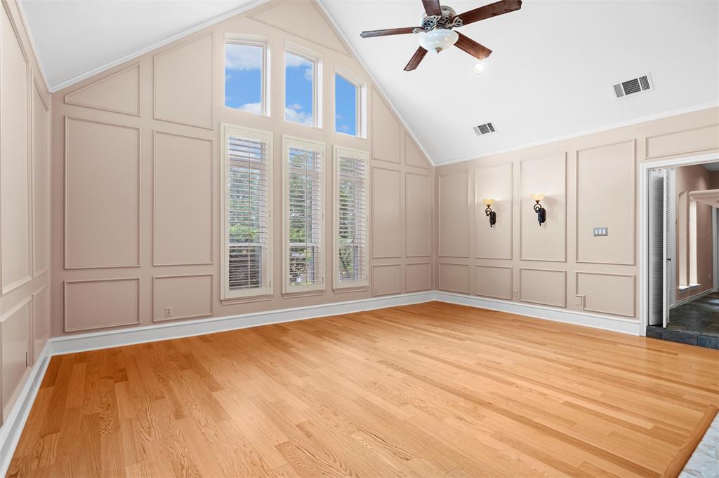 6512 Shorewood Drive