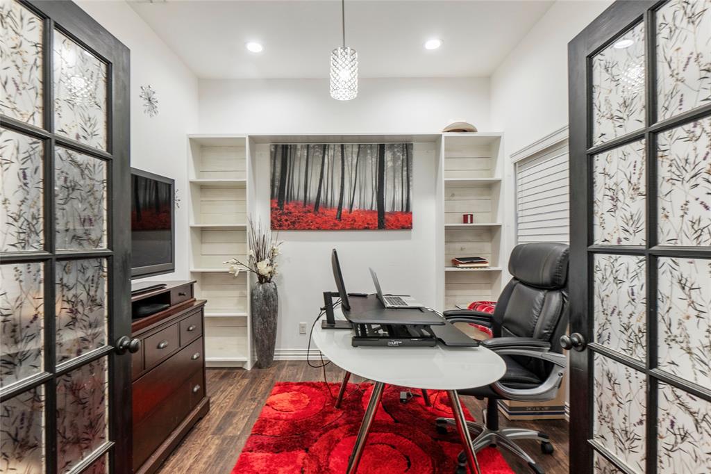 Twin Lakes - Residential