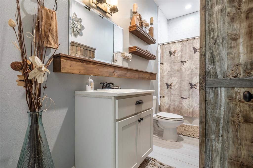 Twin Lakes - Residential