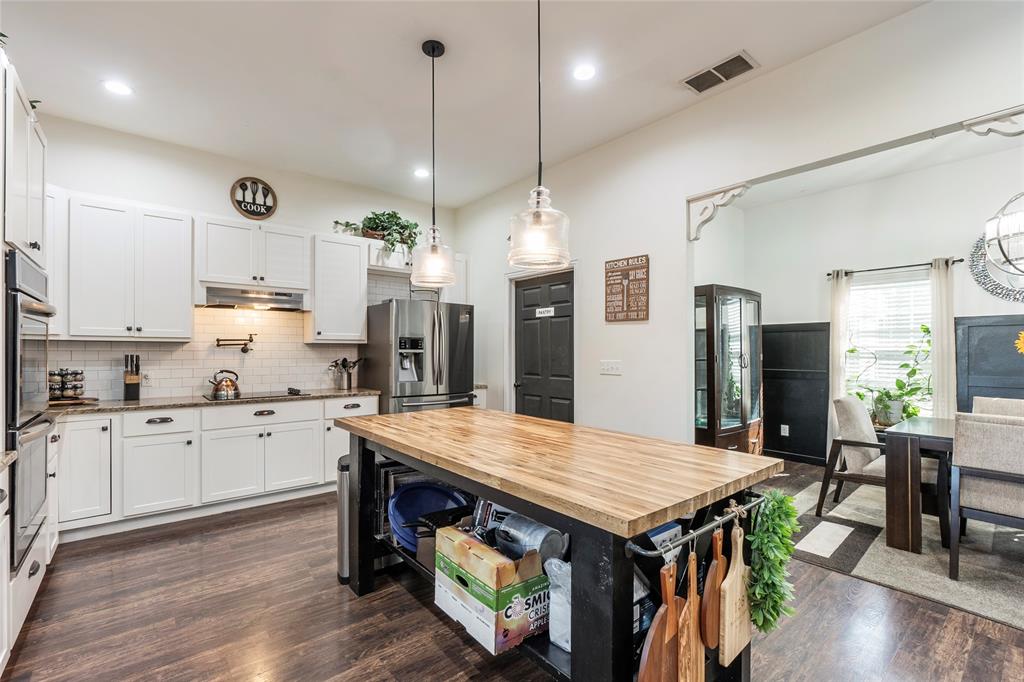 Twin Lakes - Residential