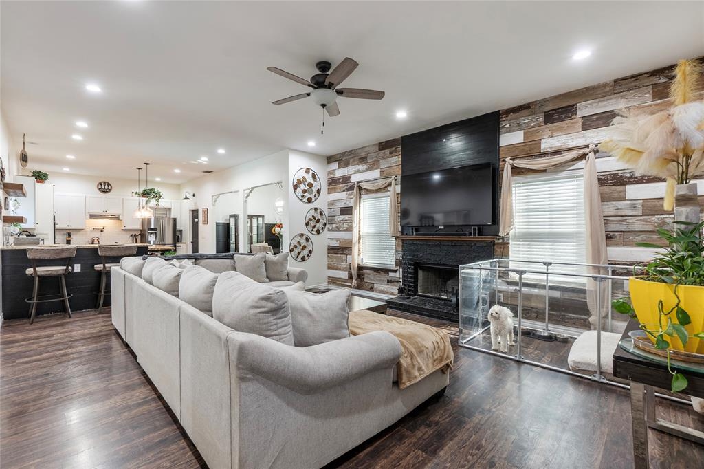 Twin Lakes - Residential