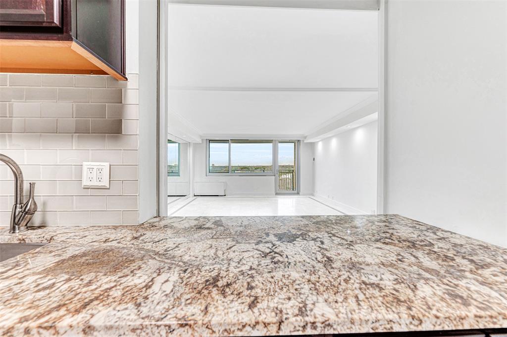 Twenty-One Turtle Crk Condo Projec - Residential