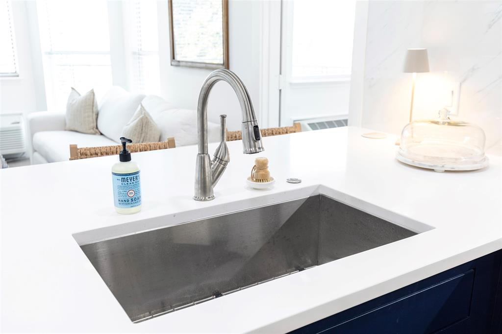 Tanglewood I Condos Bldg D - Residential