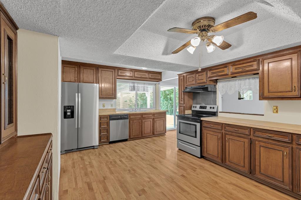 Garland, Texas 75044, United States, 4 Bedrooms Bedrooms, ,2 BathroomsBathrooms,Residential,Active,240749