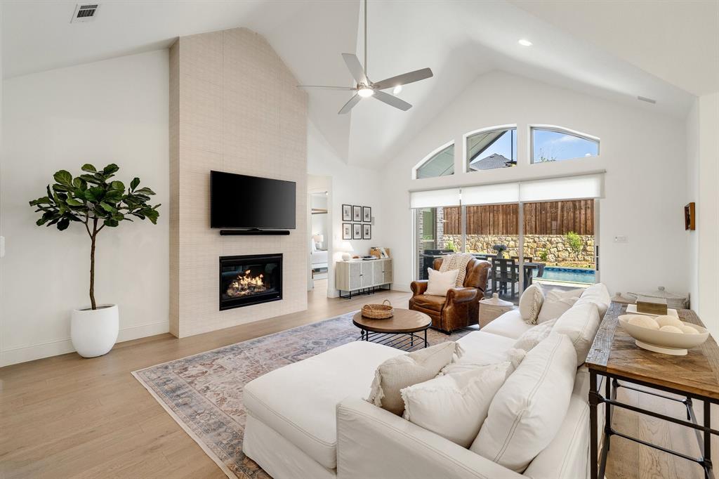 2280 Shady Hill Drive