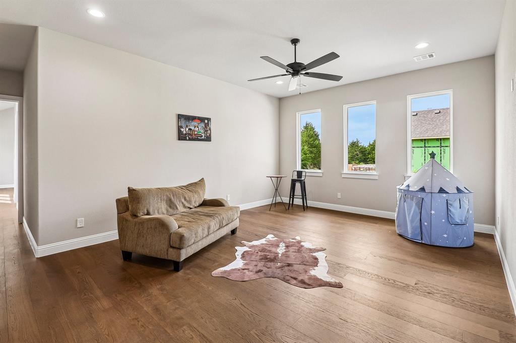 3080 Glen Oaks Drive