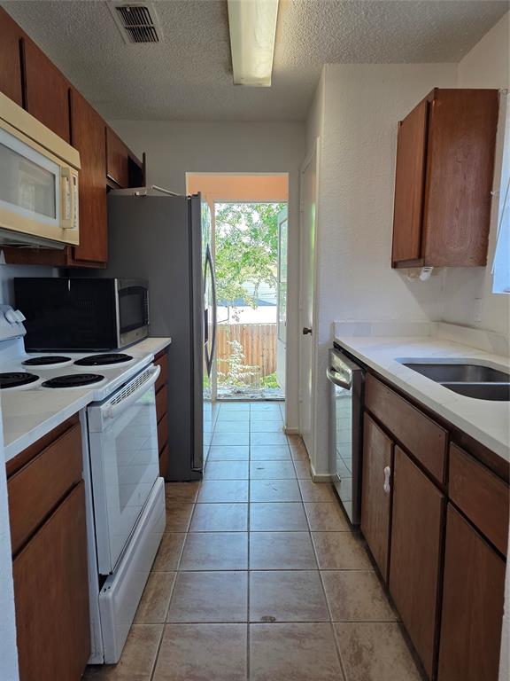 Brandon Place - Residential Lease