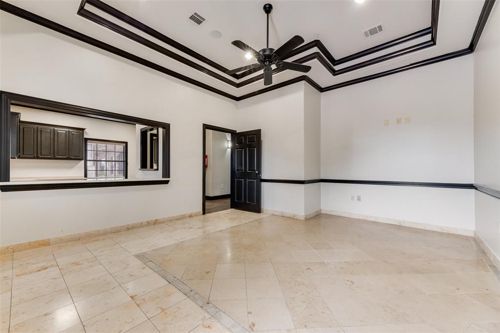 9500 Lakeview Parkway 200