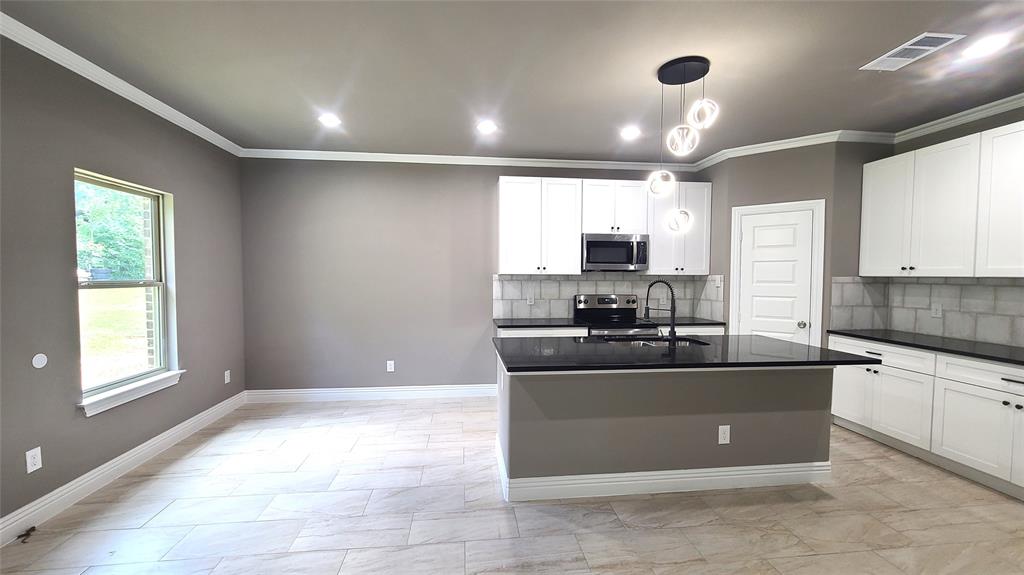 1820 Smoke Tree Lane