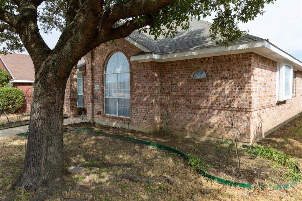 Photo of 1524 Jessica Lane, Mesquite, TX 75149 (MLS # 21309122)