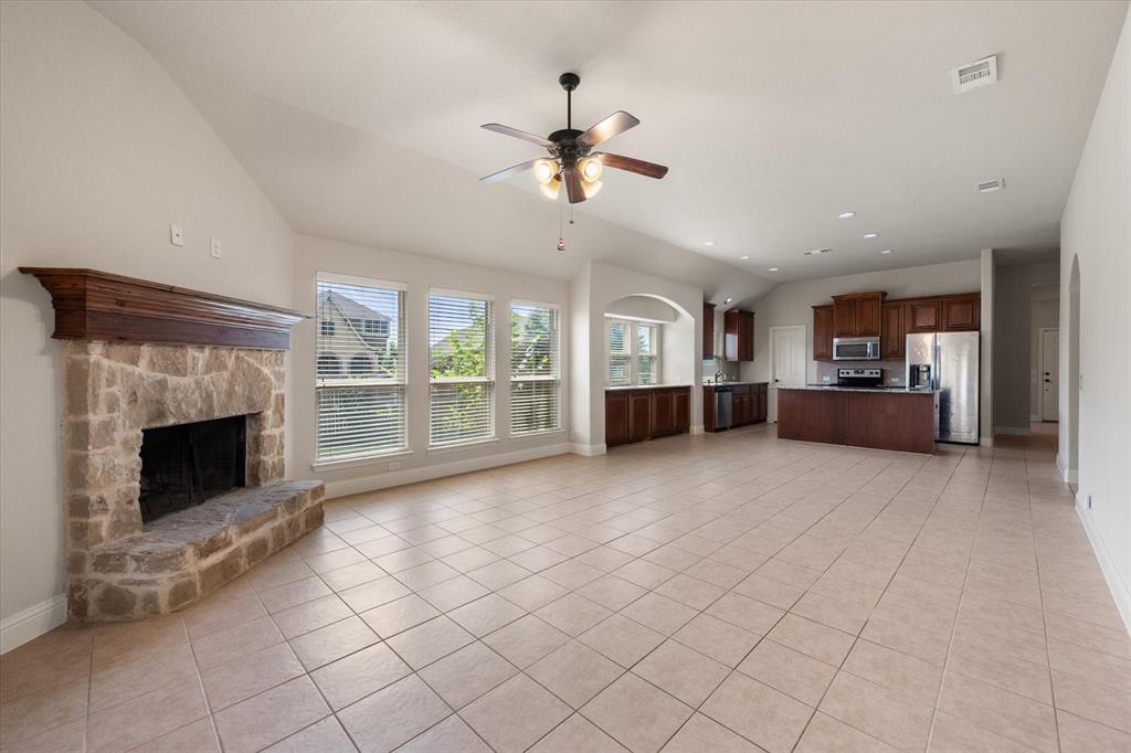 6633 Meadow Glen Drive
