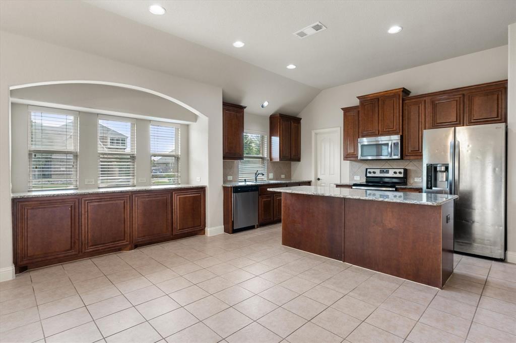 6633 Meadow Glen Drive