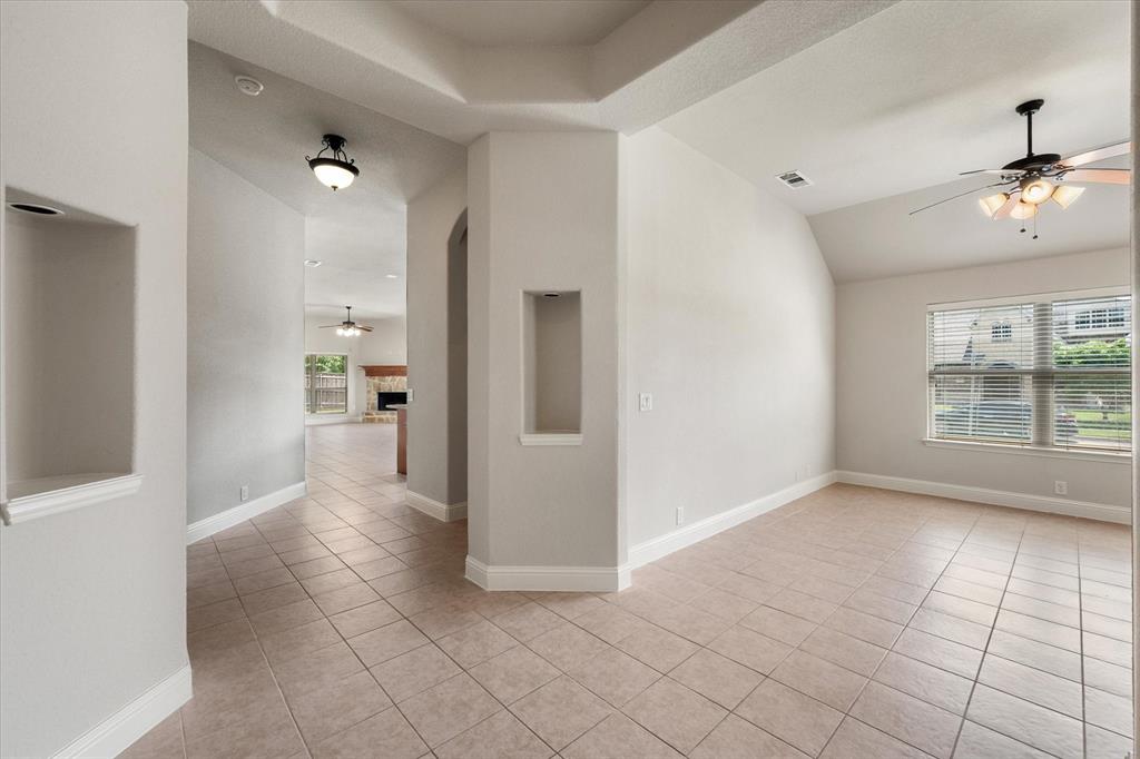 6633 Meadow Glen Drive