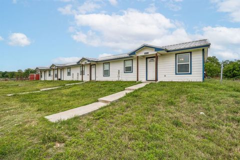Photo of 1450 (A) Lincoln Drive, Stephenville, TX 76401 (MLS # 21253393)