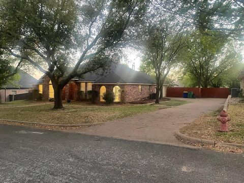 201 Chaparral Drive Hillsboro TX 76645