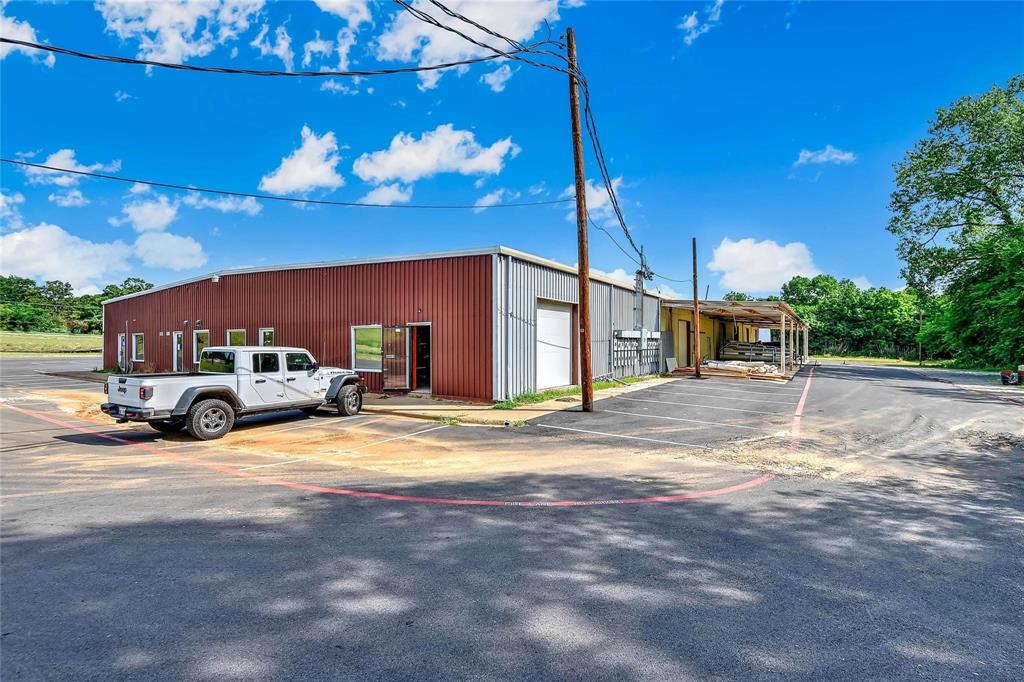 BREEZY HILL ADDITION - Commercial Sale