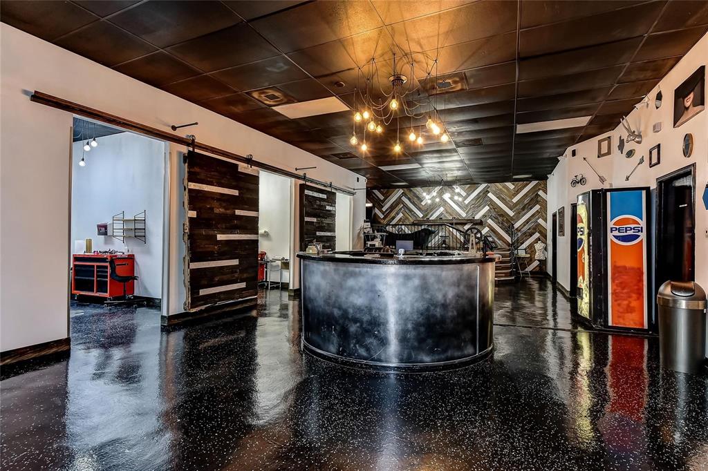 BREEZY HILL ADDITION - Commercial Sale