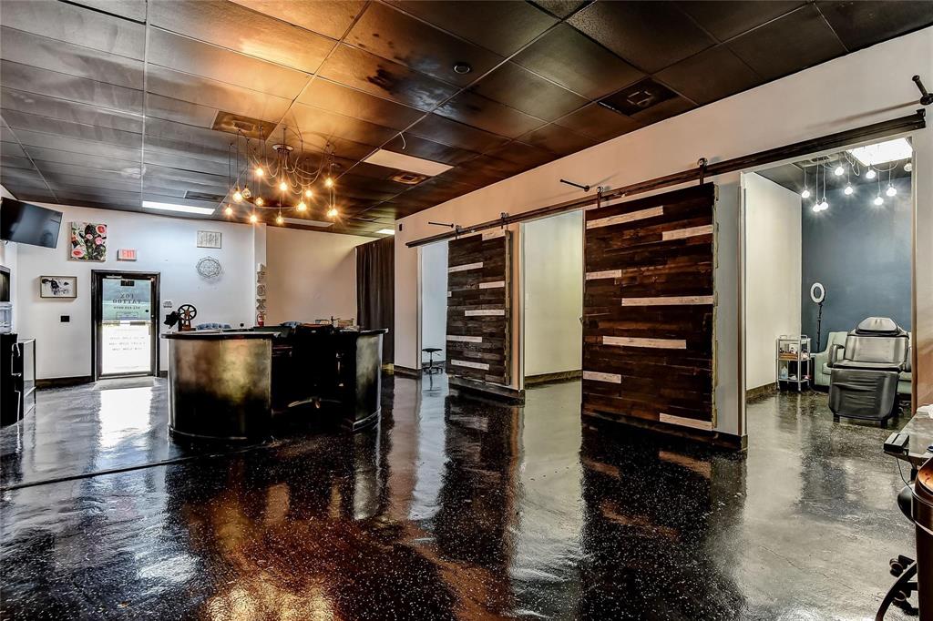 BREEZY HILL ADDITION - Commercial Sale