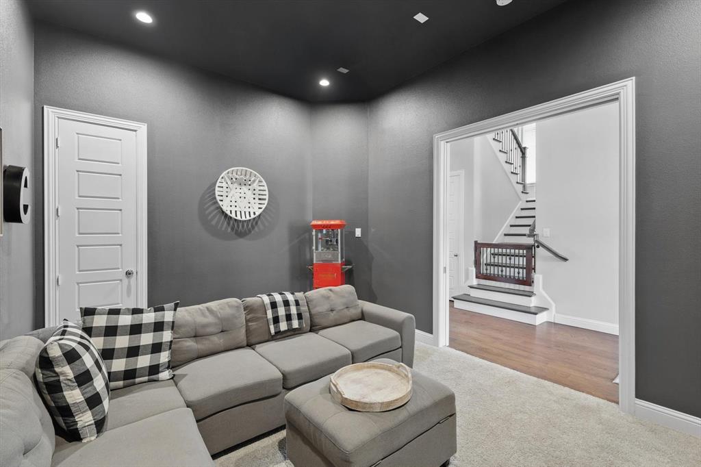 The Oaks Ph Two - Residential