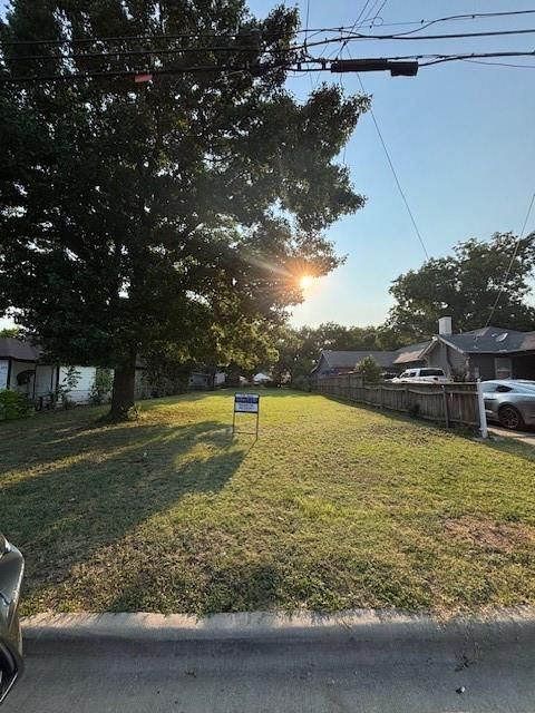 421 Ogden Avenue Cockrell Hill TX 75211