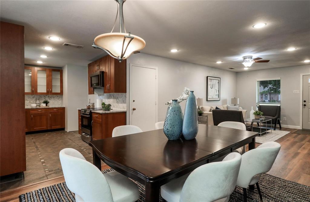 920 Ashwood Drive
