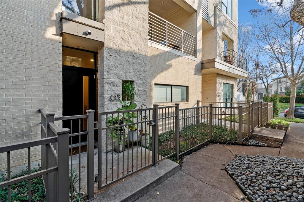 Fortyone11 Townhomes - Residential